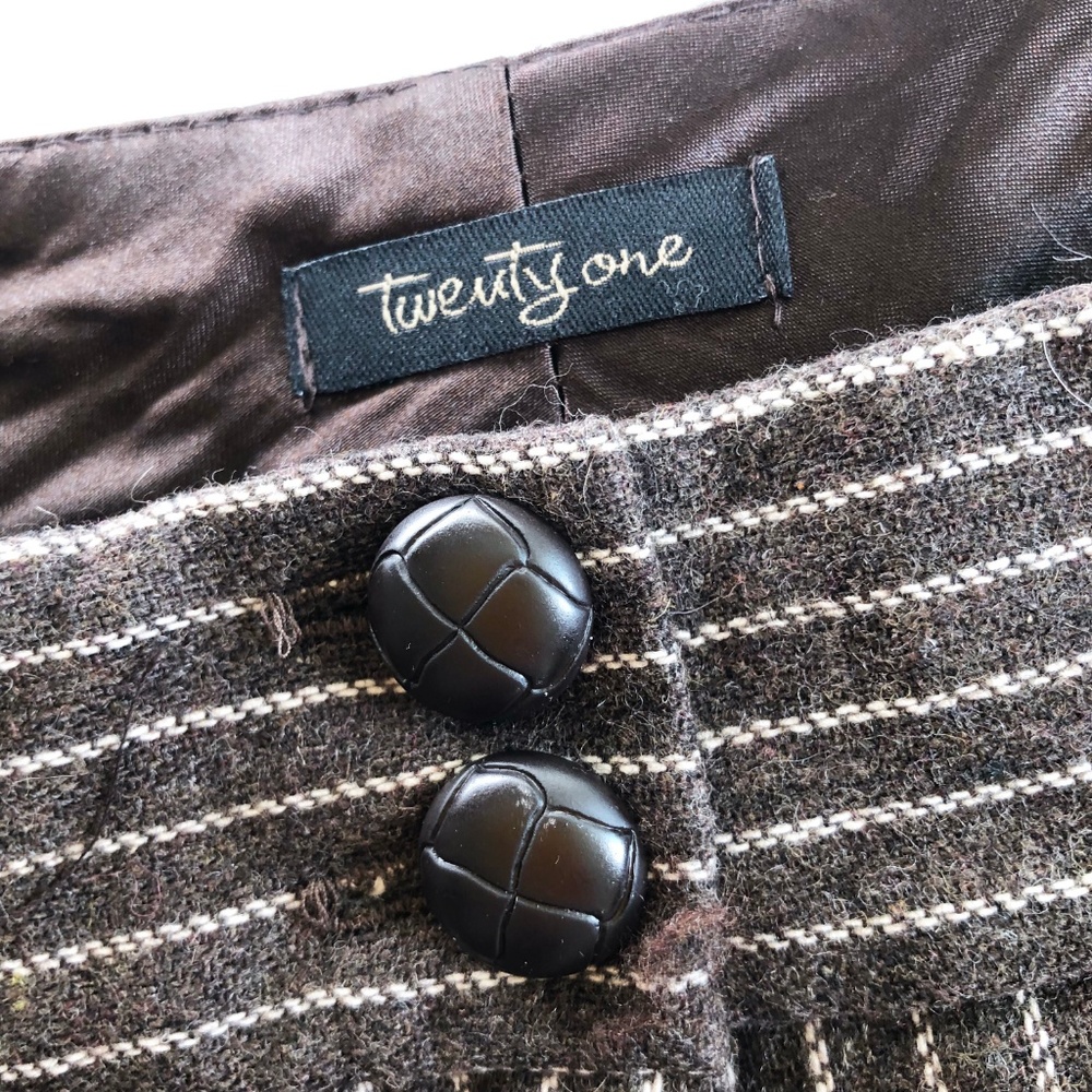 Wool Blended Brown Tweed Shorts - Picture 5 of 6